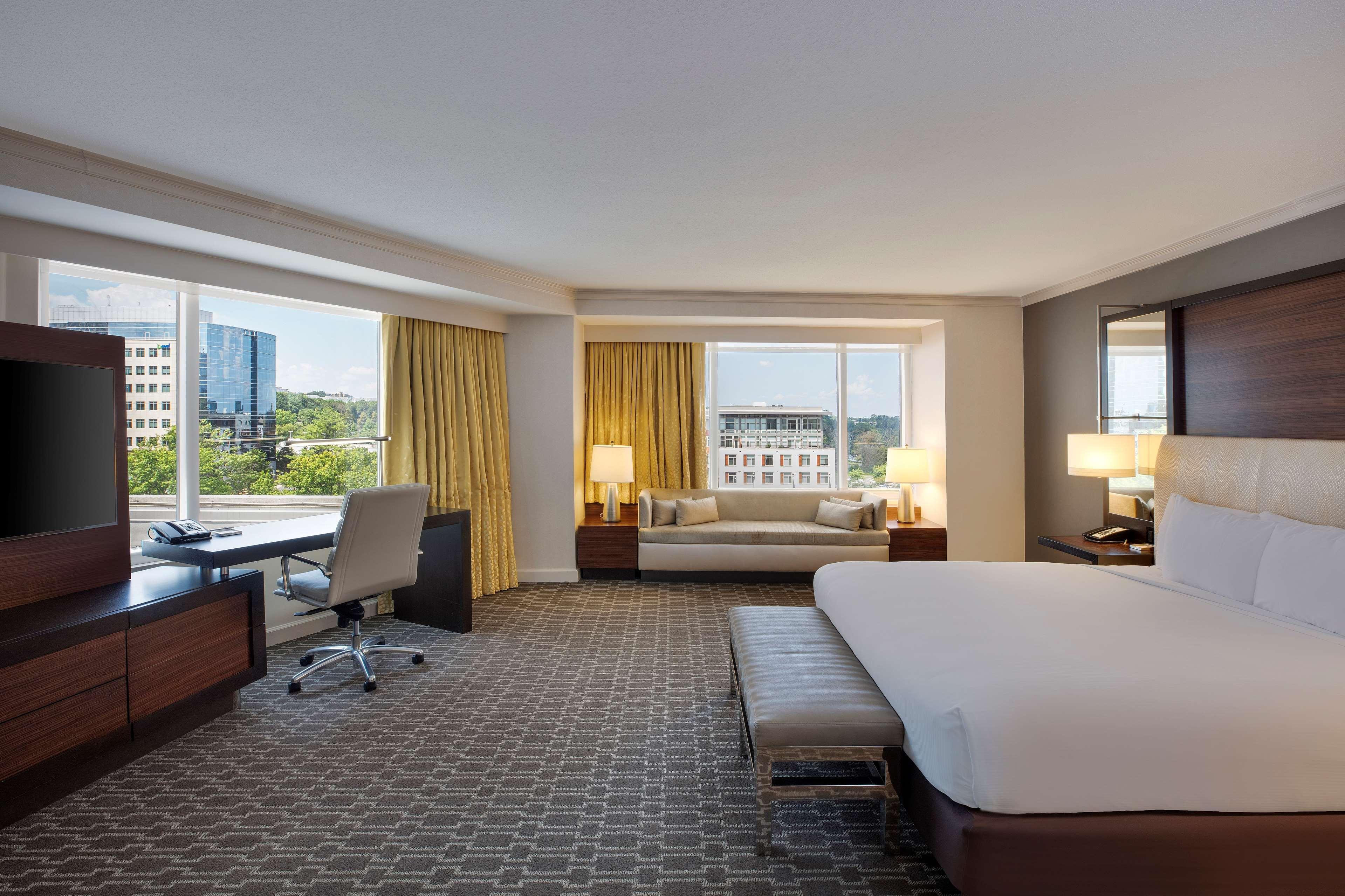 Hilton Mclean Tysons Corner Hotel Kültér fotó