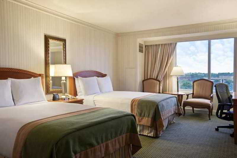 Hilton Mclean Tysons Corner Hotel Szoba fotó